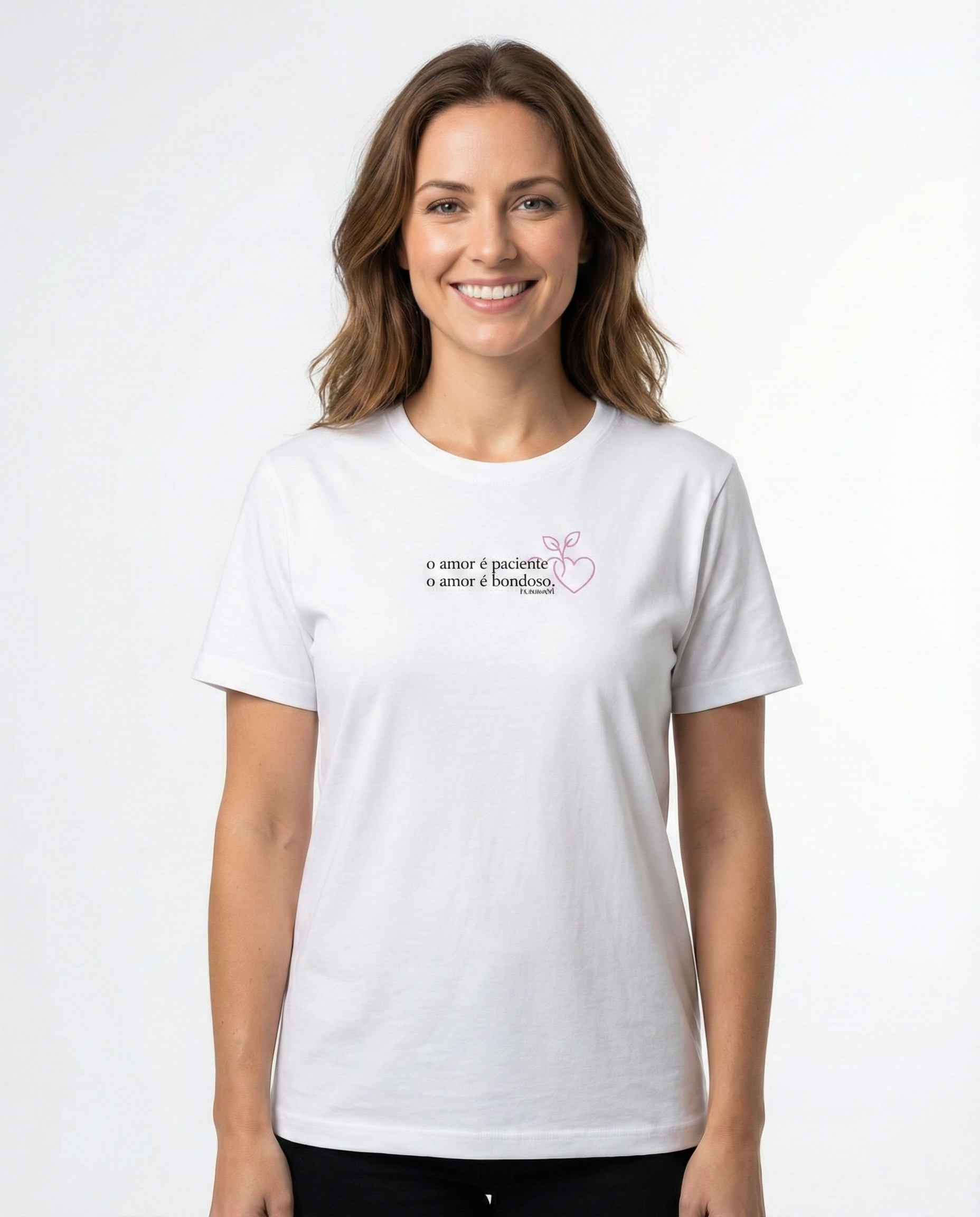 Camiseta Premium O Amor é Paciente O Amor é Bondoso - 1 Coríntios 13:4
